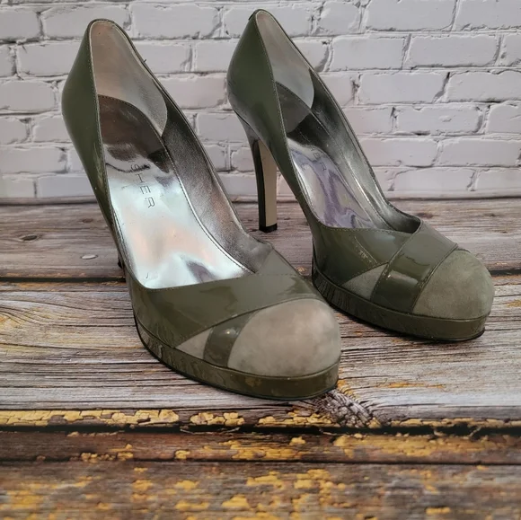 Marc Fisher Patent and Suede Platform Pumps - Size 8.5 - Picture 7 of 11